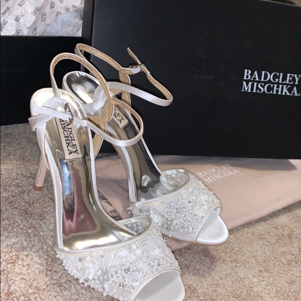 Badgley Mischka Isabella Bridal Wedding Heel